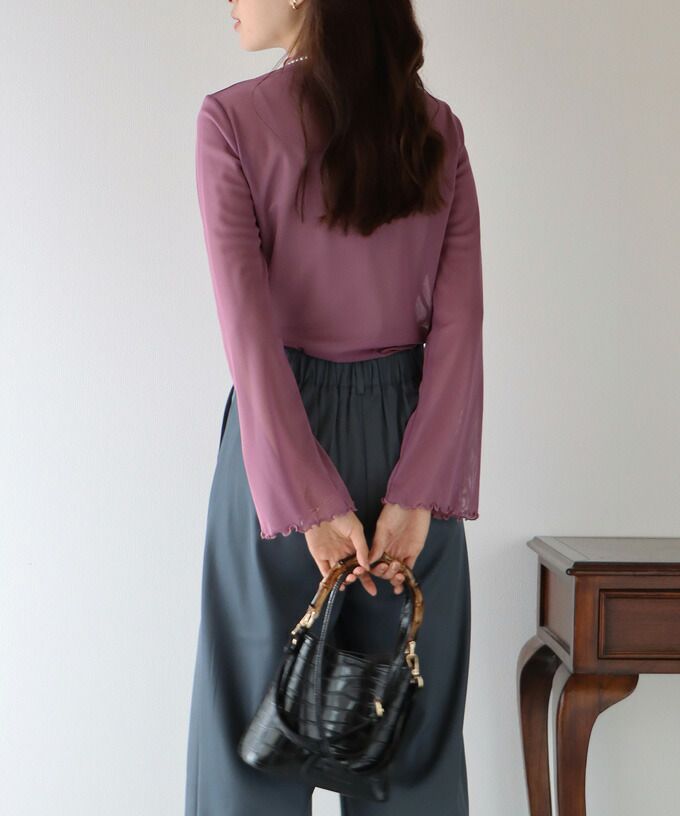 日本 BLUE EAST - 百搭木耳捲邊長袖上衣-白杏