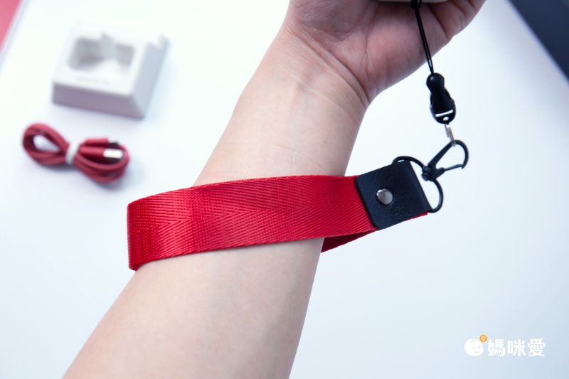 OnPro - 電競風潮流手風扇-電競黑-UF-iFUN