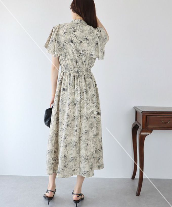 日本 BLUE EAST - 浪漫時光碎花雪紡短袖洋裝-水彩花紋-白