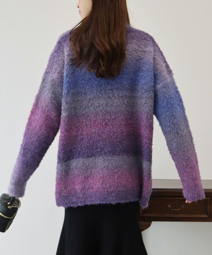 日本 BLUE EAST - 柔軟的夢漸層圓領毛衣-海洋藍