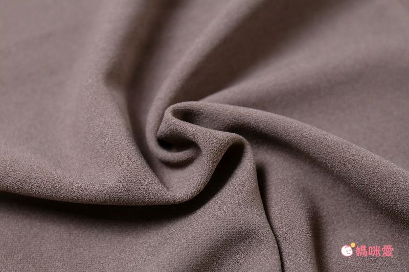 日本 Kobe Lettuce - 休閒簡約V領吊帶裙-黑