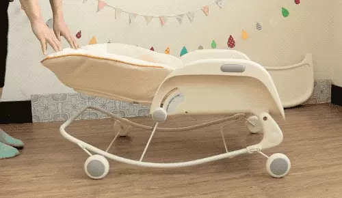 日本 Combi Prumea 安撫餐椅