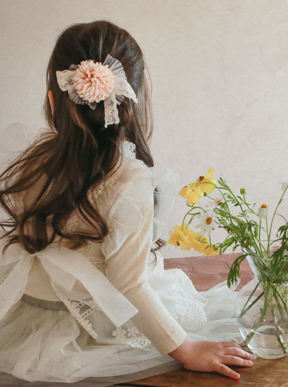 韓國 Puellaflo - 球狀花朵蕾絲髮夾/髮飾