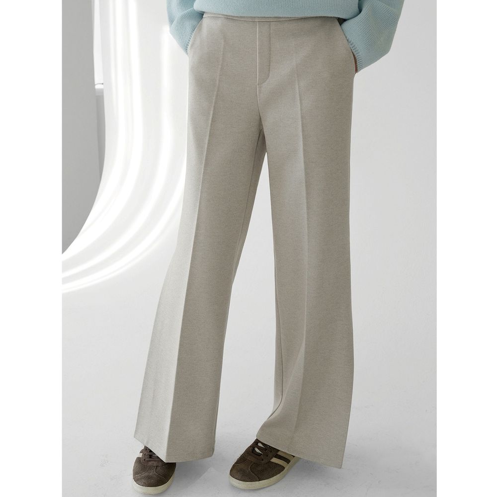 Domingoblue 後鬆緊腰磨毛觸感美型抓褶喇叭褲-燕麥淺灰