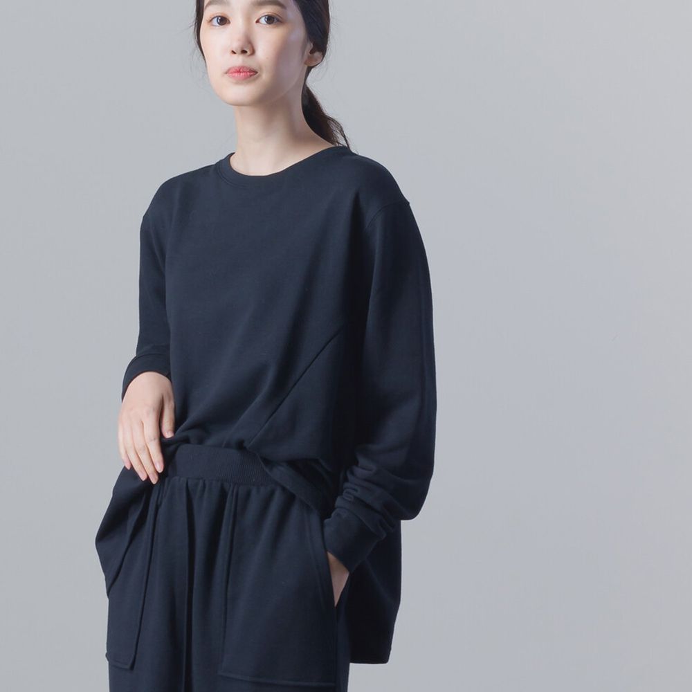 日本 OMNES - 百搭前紮設計寬版休閒長袖上衣-時尚黑 (Free size)