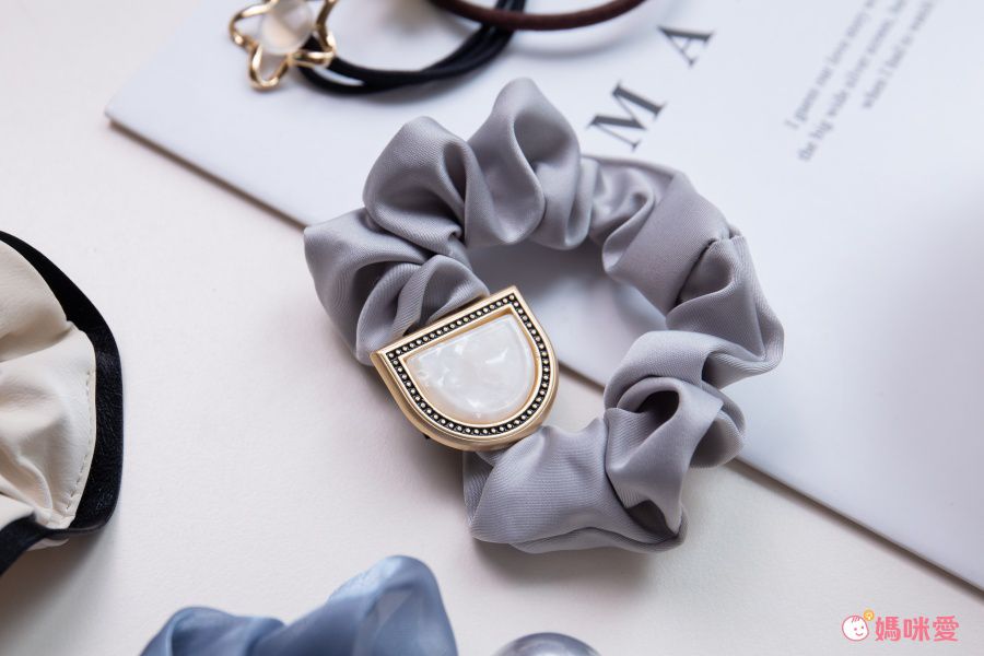 復古百搭字母髮圈-棕色