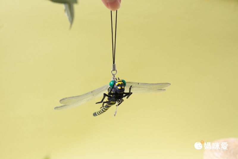 日本代購 - 超仿真蜻蜓君別針/吊飾-無霸勾蜓-黑x黃 (12x10.5cm)