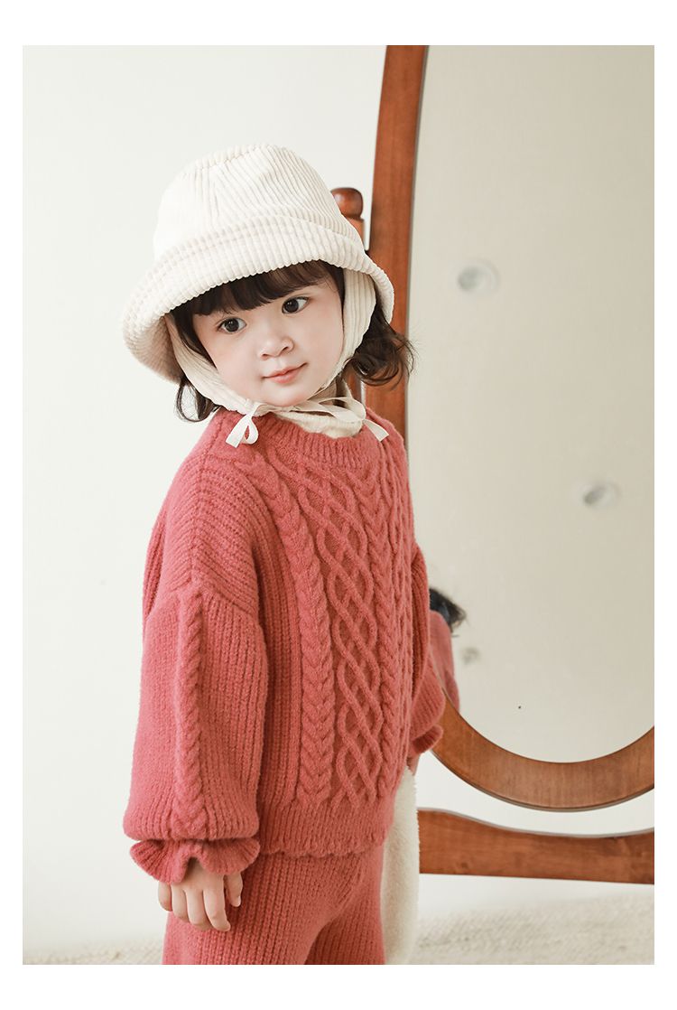 TONGMO - 復古針織花邊長褲-卡其色