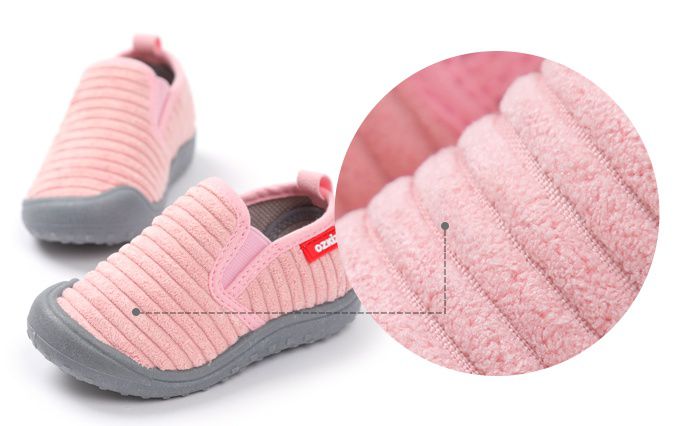 韓國 OZKIZ - (剩14cm)絨布超防滑兒童休閒鞋/室內鞋-黑