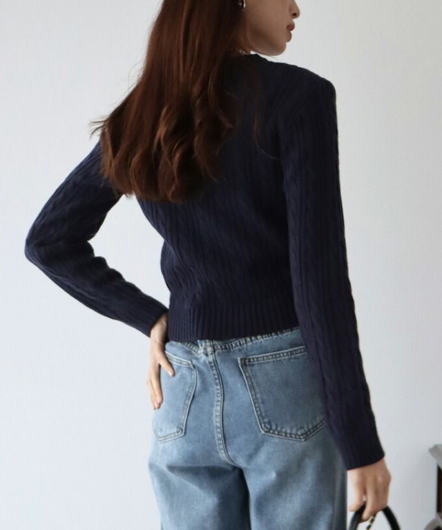 日本 BLUE EAST - 經典圓領麻花編針織上衣-灰綠