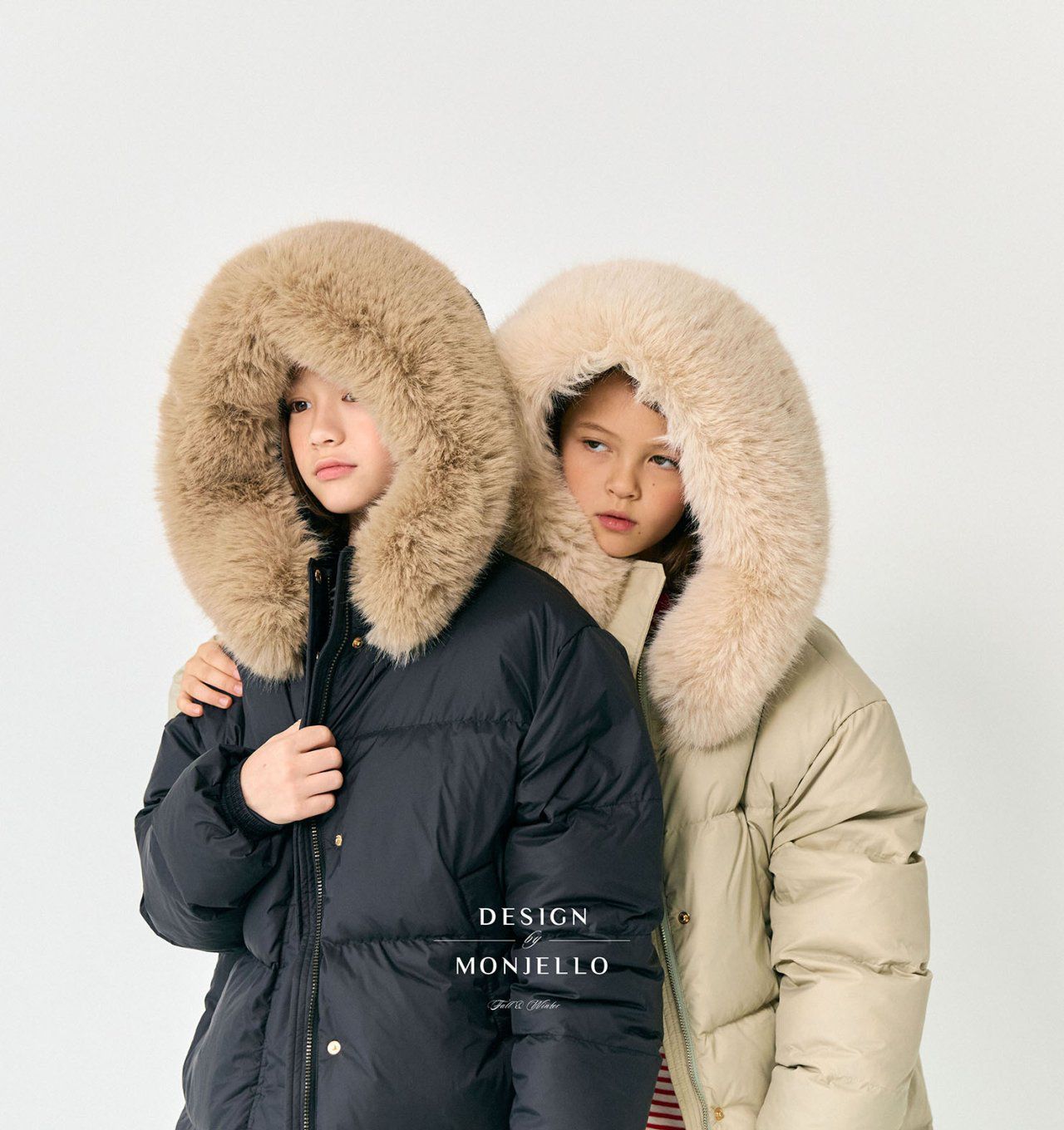 韓國 MONJELLO - (100%鴨絨)雪國來的長版羽絨外套-黑