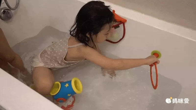 讓寶寶愛上洗澡【Yookidoo 洗澡玩具】開心洗澎澎，晚上更好睡