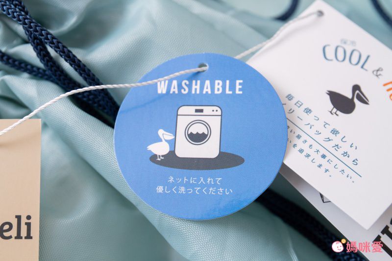 日本代購 - 超大容量保冷購物袋(可折疊收納)-英文線條-石英粉-24L/耐重15kg