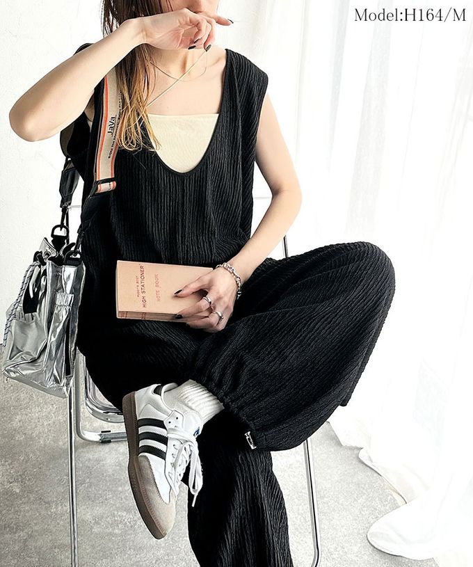 日本 Classical Elf - 前後2way領魅力緹花柔軟連身褲-淺灰杏