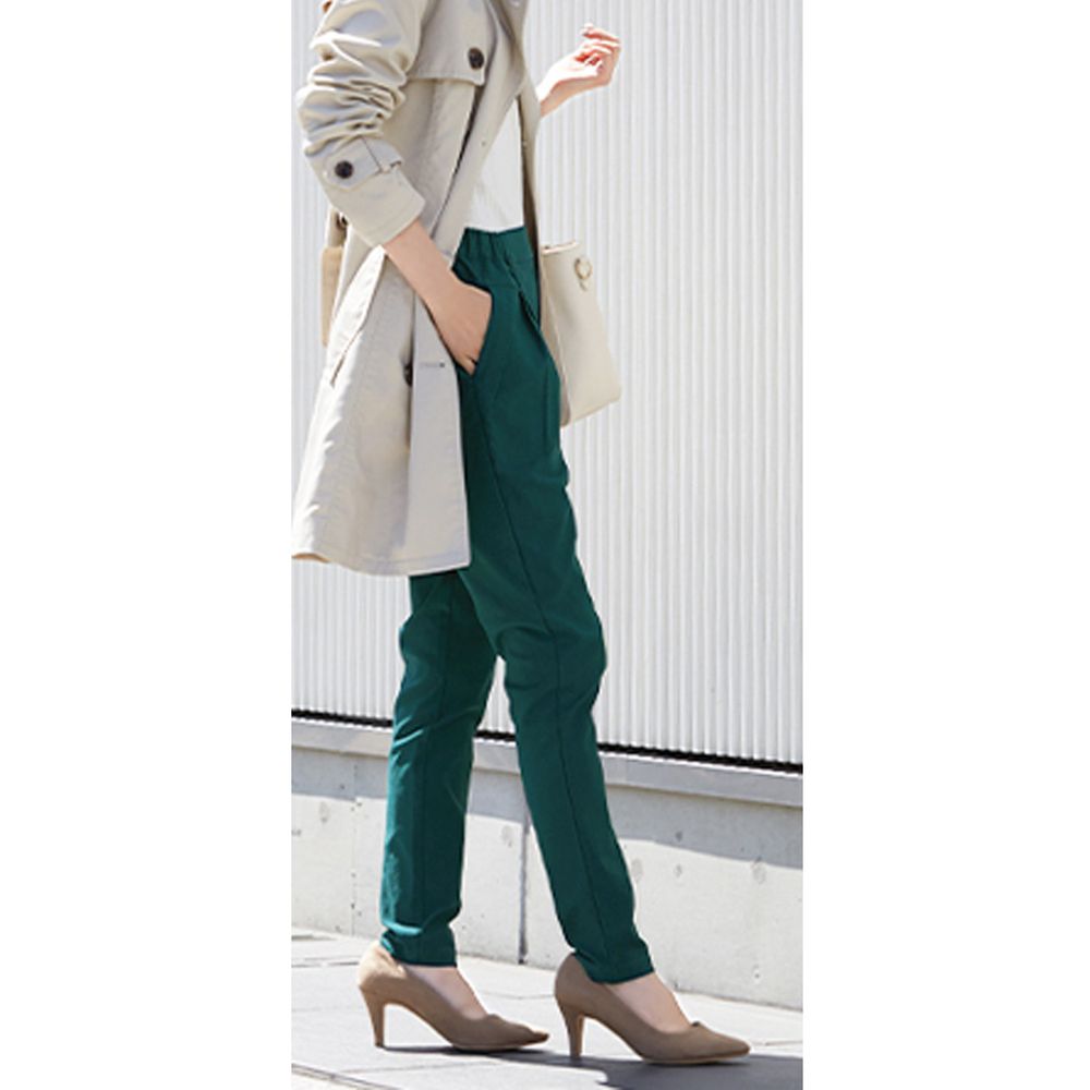 日本女裝代購 - 舒適修身彈性 打褶小尻美腿褲-寶石綠