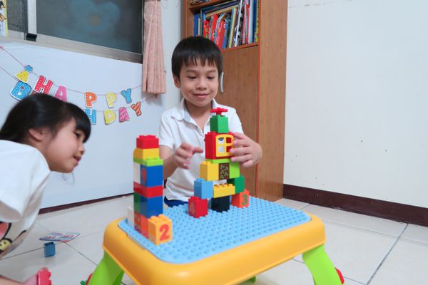 3 in 1 益智積木學習桌 ✖ 軌道滾球積木【獨家現省優惠】↗