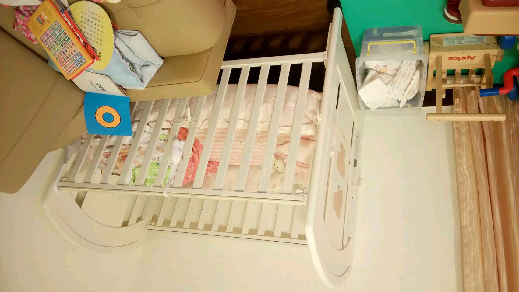 售嬰兒床 自取3000台北文山區
