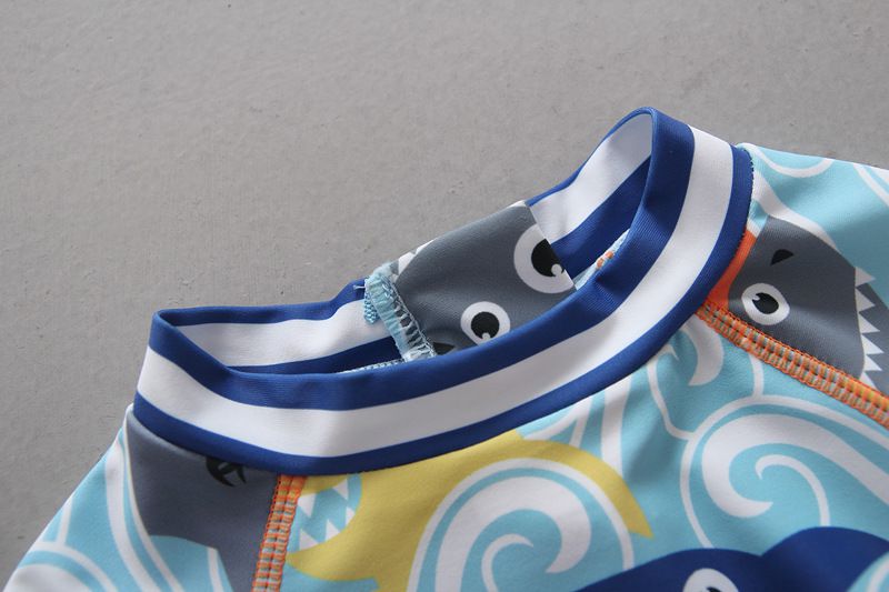 男寶長袖連身泳裝(附帽子)-快樂鯊魚-深藍+白+淺藍