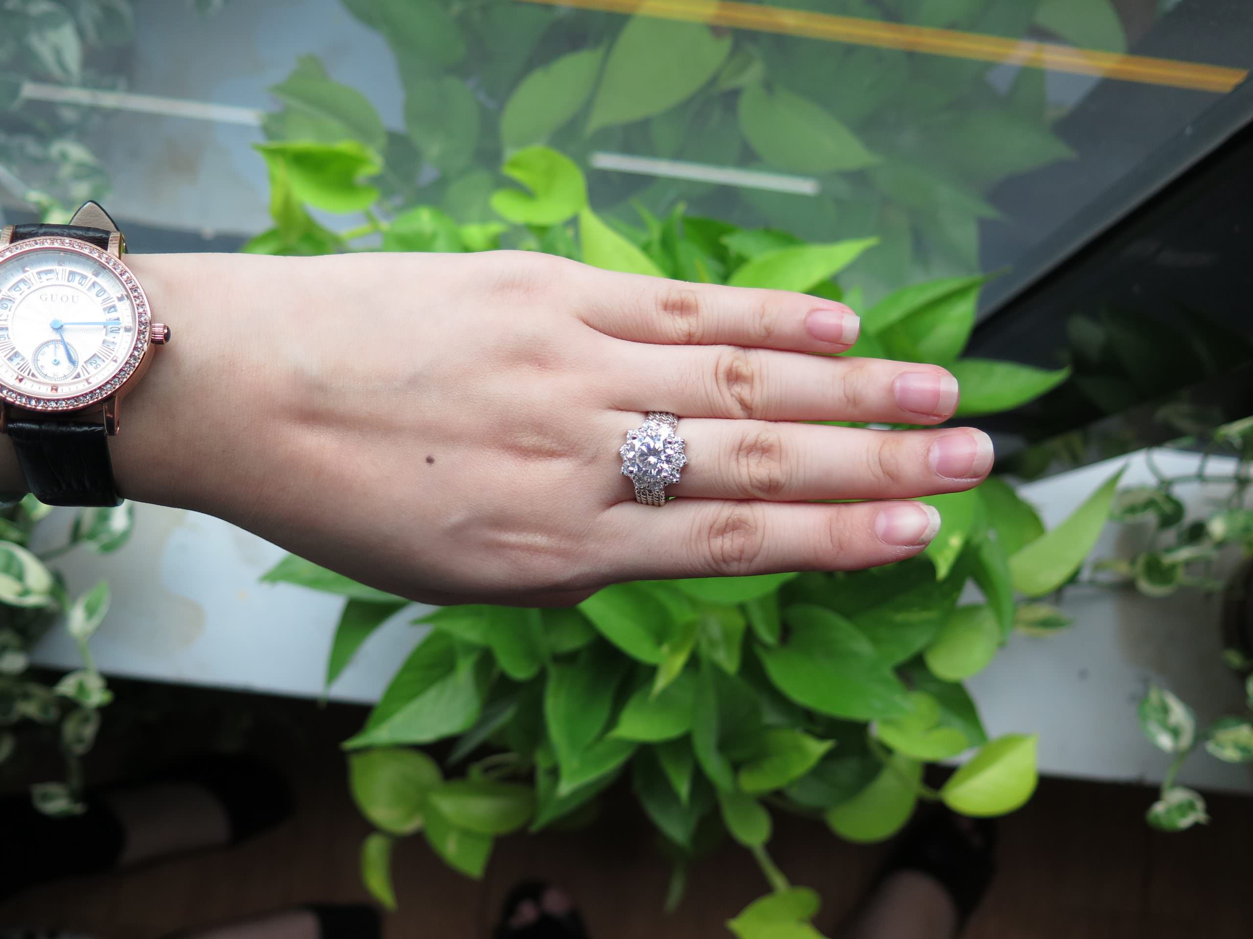 美國ILG鑽飾 - Love愛的焦點0.75克拉戒指 – 頂級美國ILG Diamond，媲美真鑽亮度的鑽飾【RI020】-加贈高級珠寶級絨布盒1個-外國抗敏材質電鍍頂級白K金色