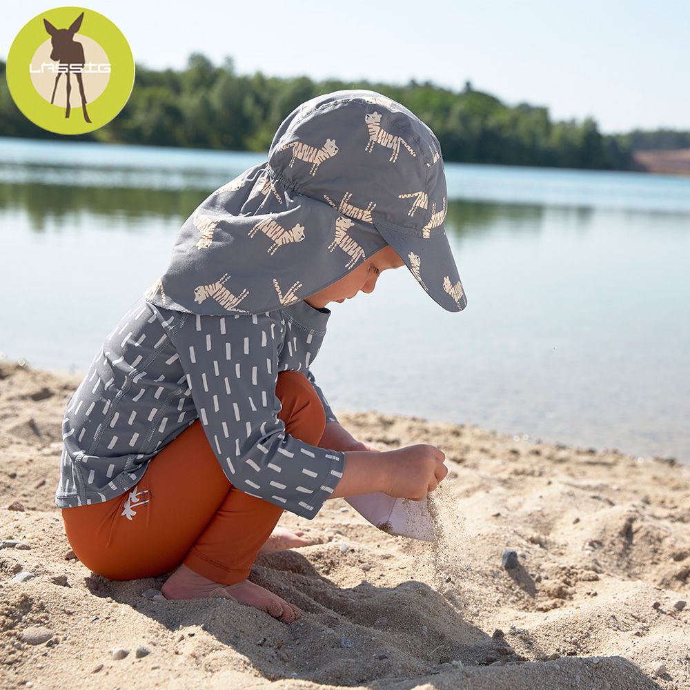 德國 Lassig - 嬰幼兒抗UV防曬遮頸帽-霧藍線條