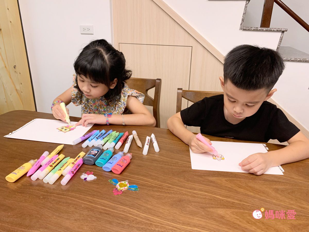 韓國 AMOS - 6色項鍊手鍊主題DIY玻璃彩繪膠