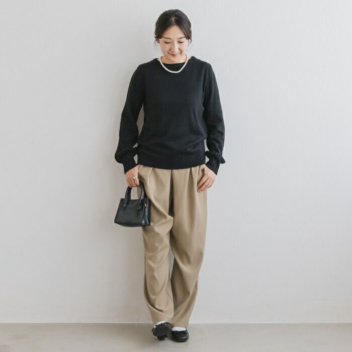 日本 ihuu - 大蕾絲領明亮針織長袖上衣(領可拆)-玫紅