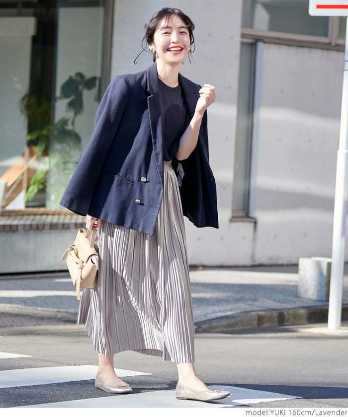 日本 COCA - [定番] 光澤百搭百褶長裙-卡其