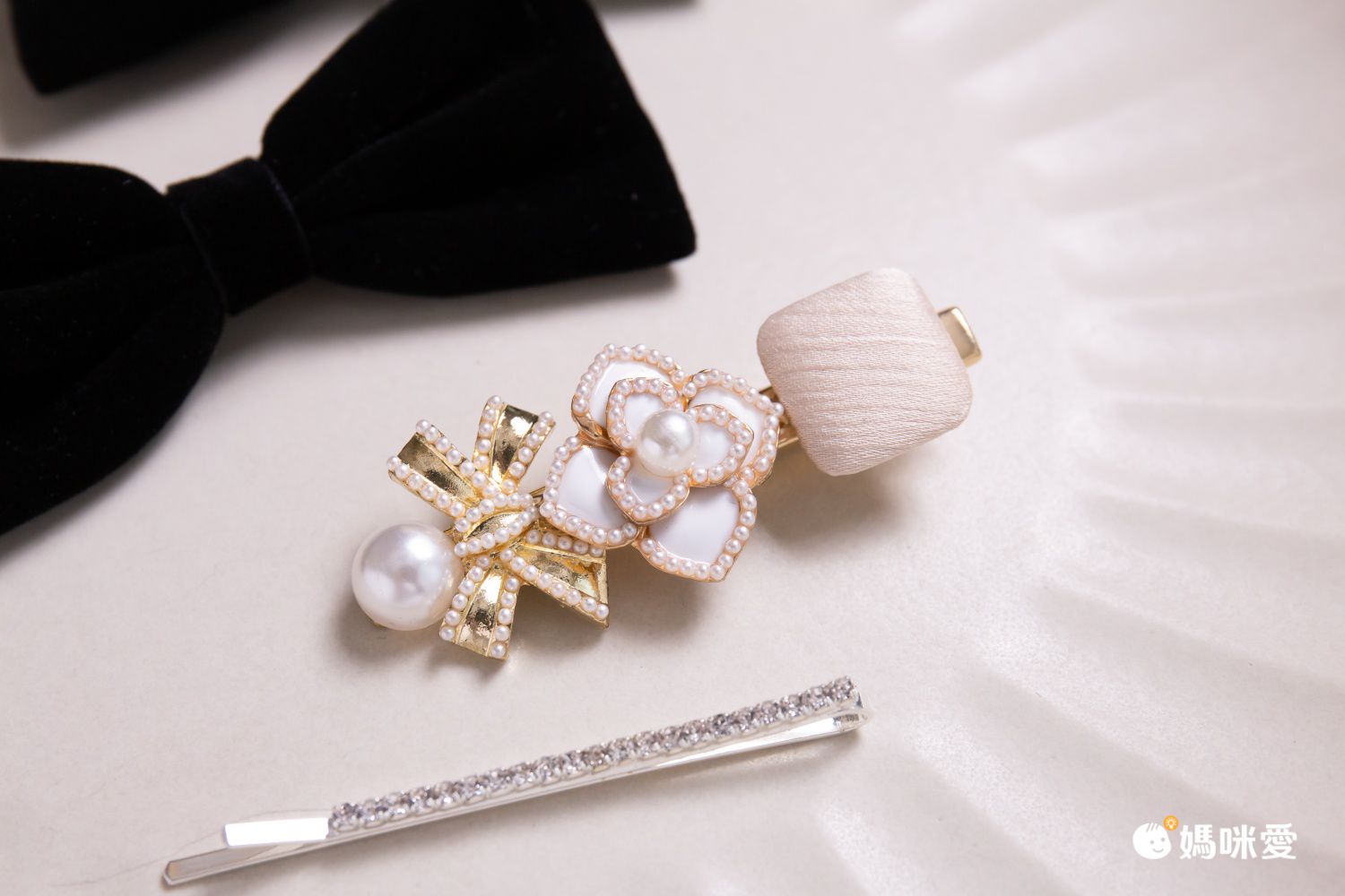 浪漫山茶花髮邊夾