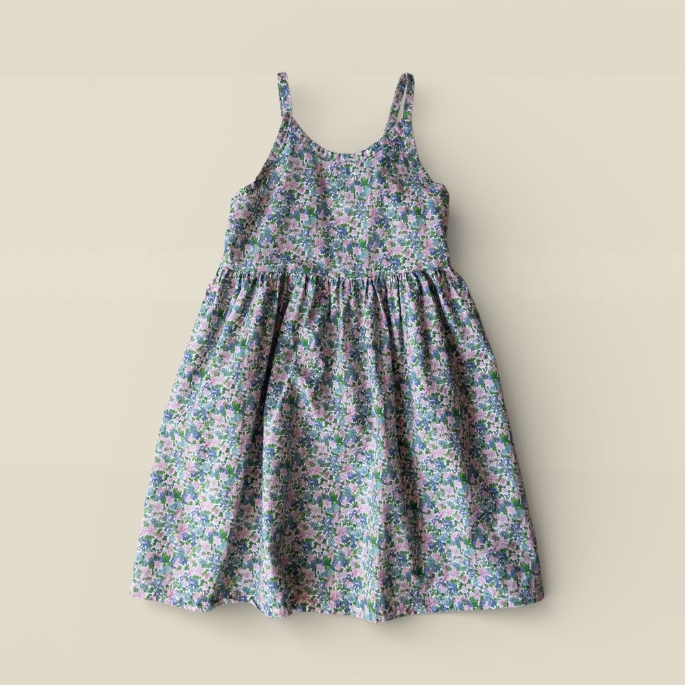 NAVi 藝術感碎花收腰細肩洋裝-白底-藍X粉花