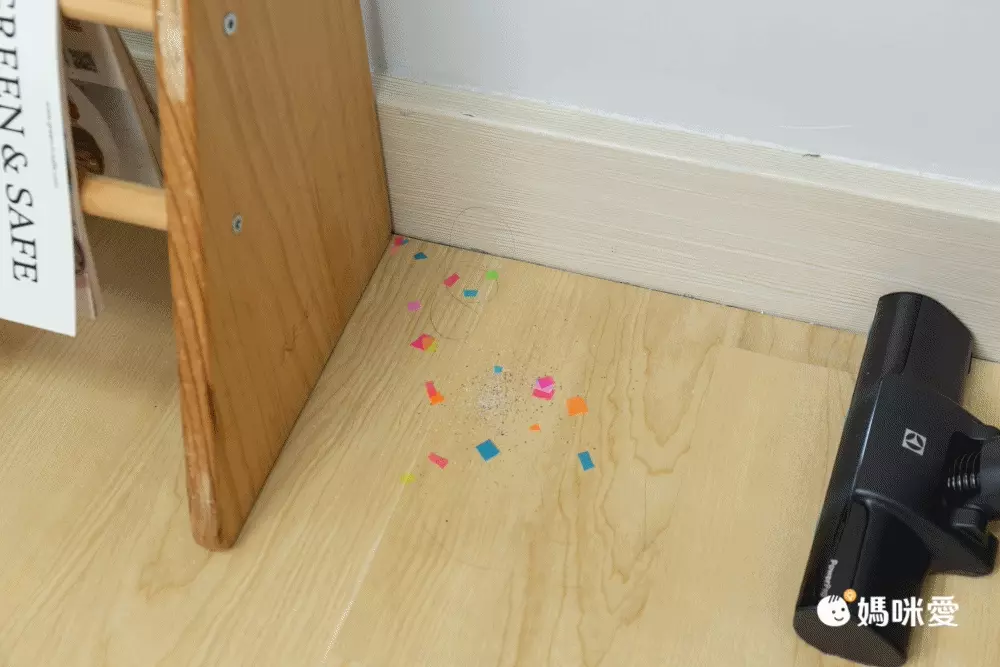 乾濕兩用、超強吸力【Electrolux 伊萊克斯】直立濕拖吸塵器