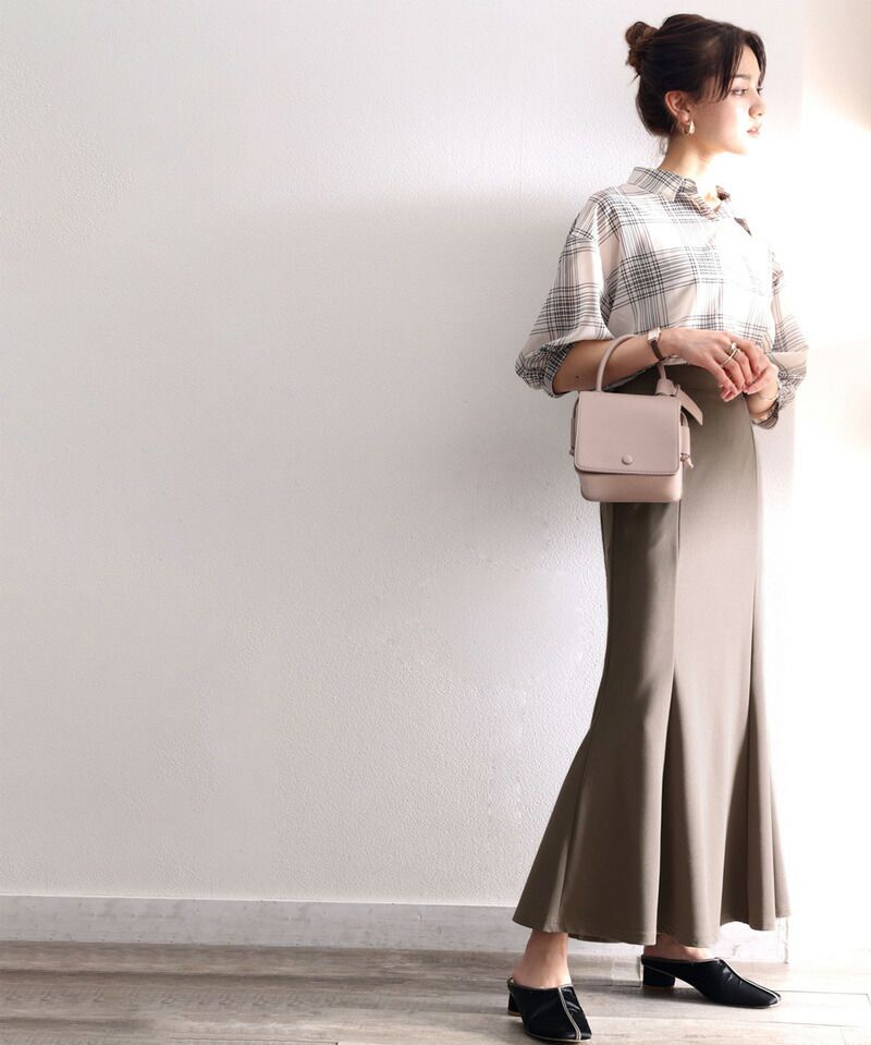 日本 Classical Elf - 百搭質感彈性修身魚尾裙-灰藍