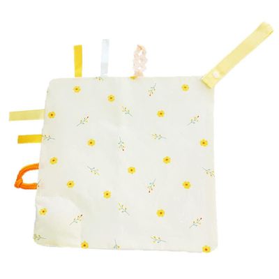 akachan honpo - 安撫手帕-小花-象牙白色 (約20×20cm)