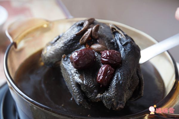 【元進莊】油蔥雞腿、蒲燒雞肉捲 ❤ 退冰就能吃！還有養生滋補黑蒜雞湯、滴雞精