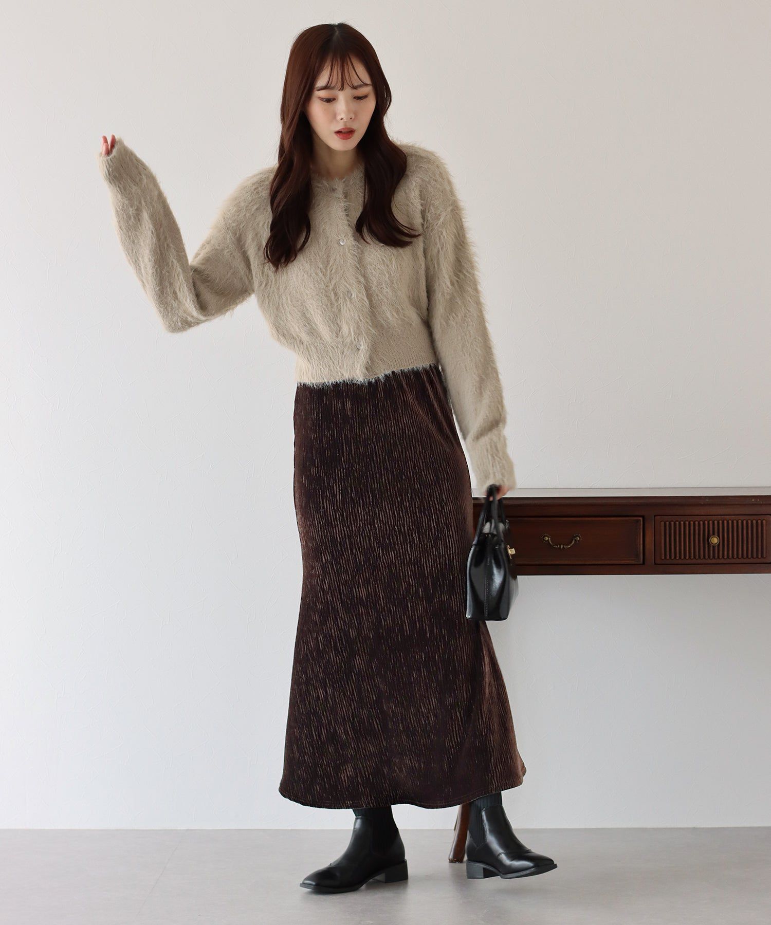 日本 BLUE EAST - 大人的優雅絲絨魚尾裙-黑