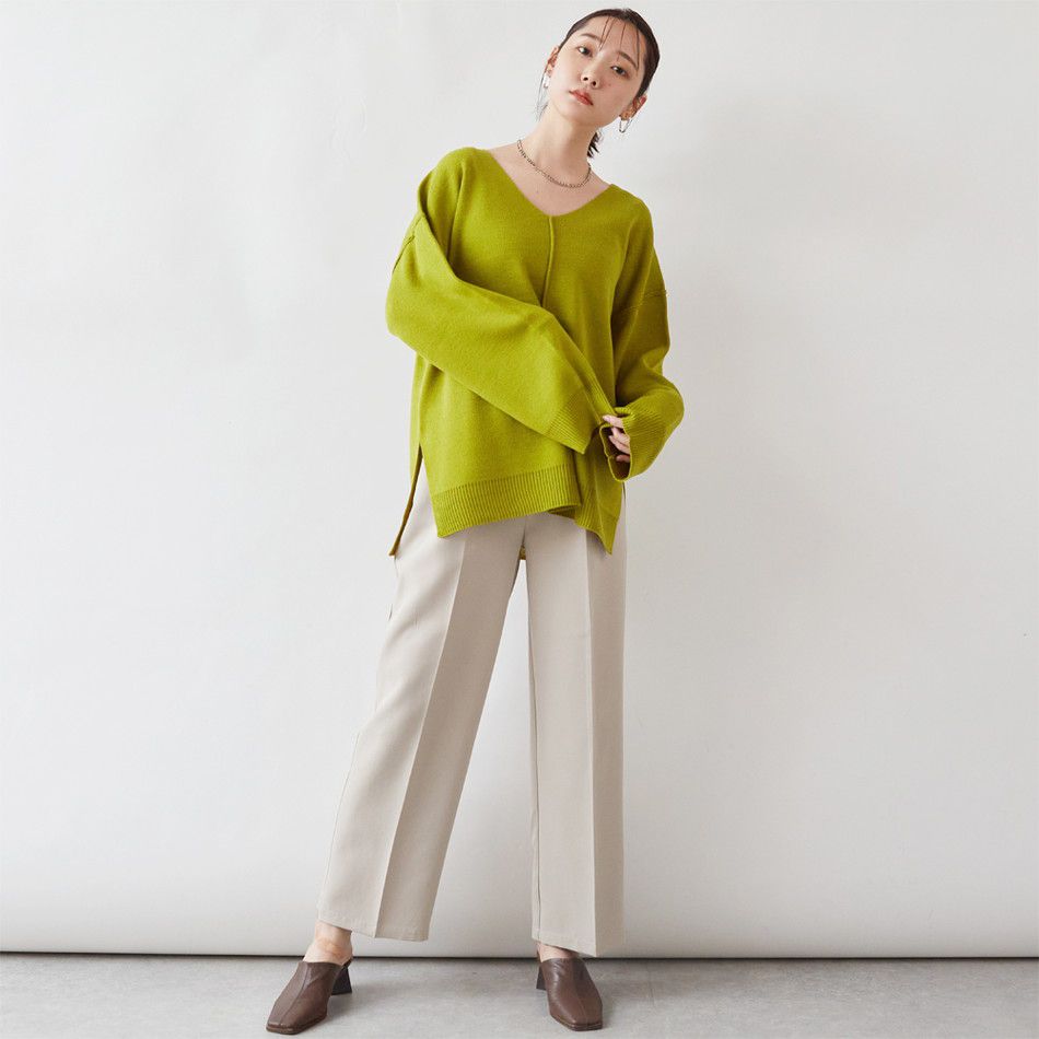 日本 Rejoule - 優雅簡約V領針織毛衣-質感紅