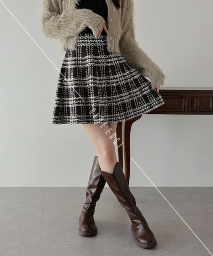 日本 BLUE EAST - 甜心格紋針織迷你短裙-粉杏