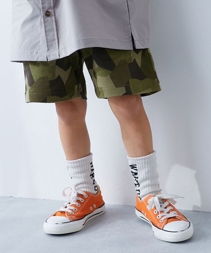 日本 devirock - 夏日印花純棉寬版短褲-BUZZ-淺藍紫