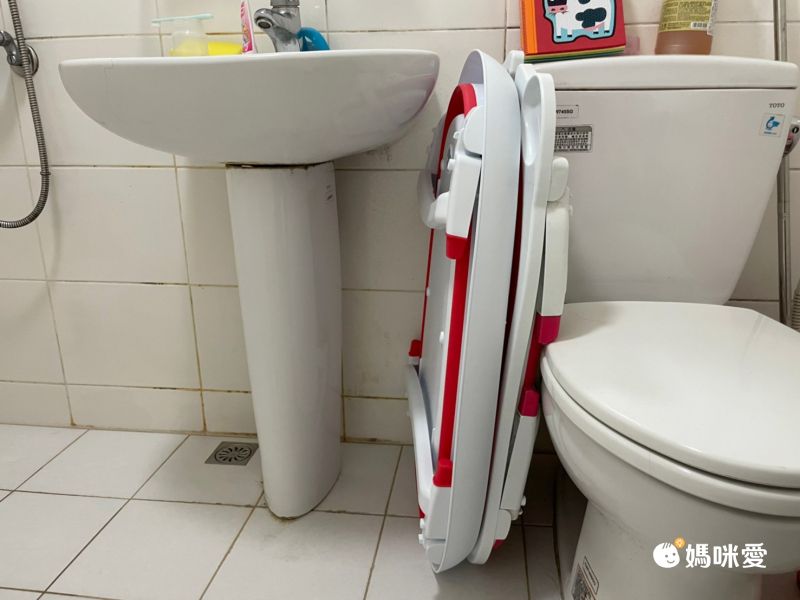 Karibu - 嘉嬰寶嬰兒摺疊浴盆-藍色Hello Kitty