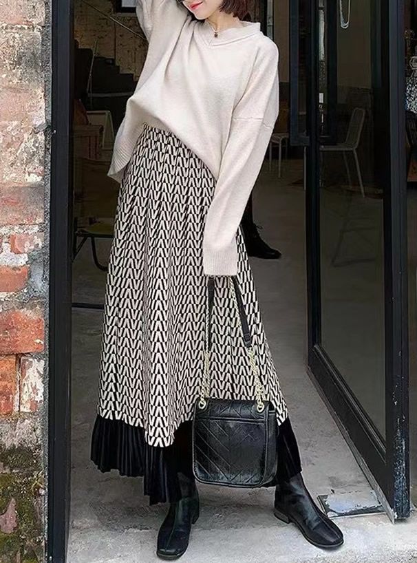 日本 GRL - 幾何人字紋撞色微百褶針織長裙-黑