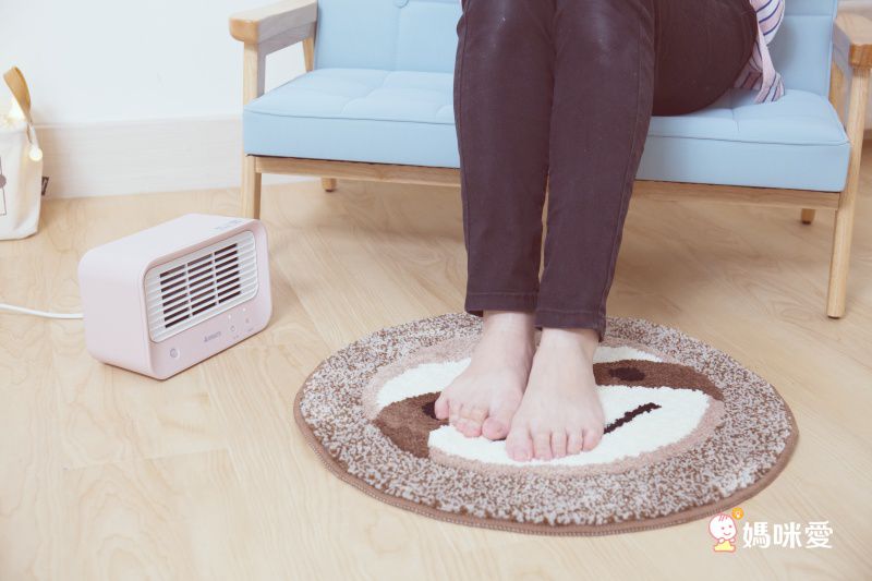 AIRMATE 艾美特 - 人體感知美型陶瓷式電暖器HP060M-粉白