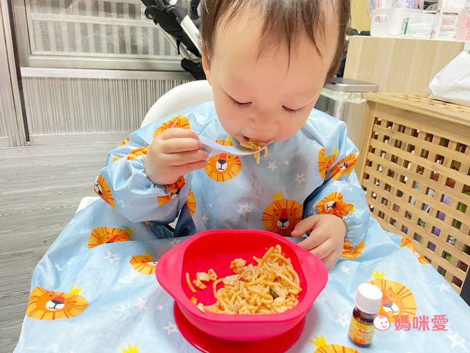 Adore愛多康 - 葉黃素晶晶凍20gx10入x一盒(效期2024/11/07)＋液態維生素Ｄ3_3.4ml(400IU)x一盒