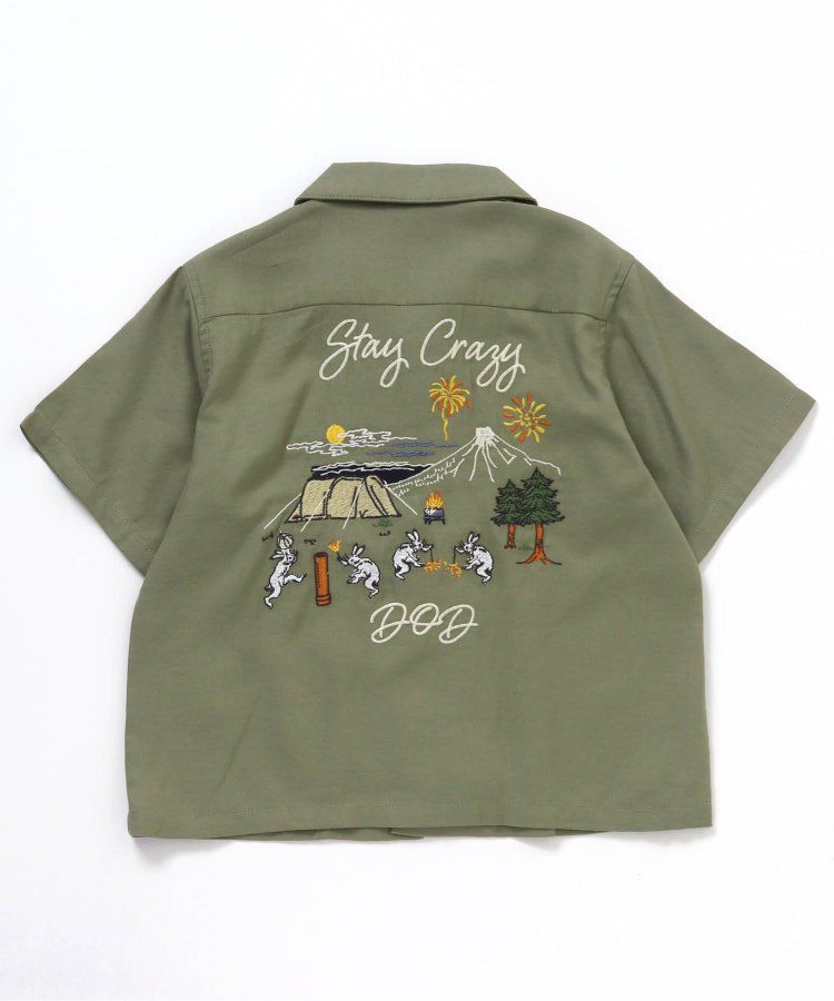 日本 BREEZE - 聯名款 露營風刺繡印花短袖襯衫-軍綠