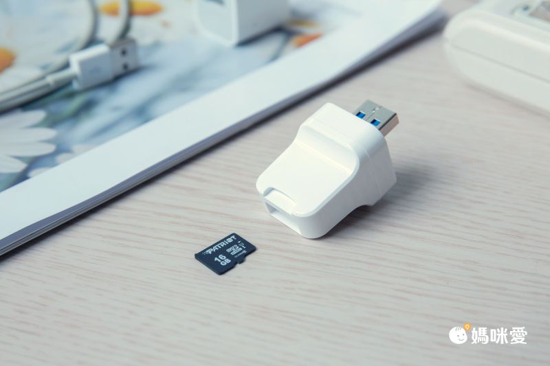 PhotoFast - PhotoCube Pro 備份方塊(不附記憶卡）-1入