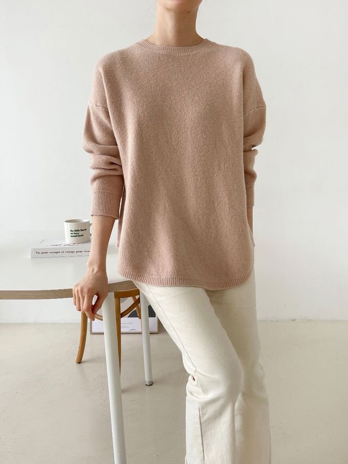 韓國女裝連線 - 極簡針織弧形下擺上衣-淺粉 (FREE)