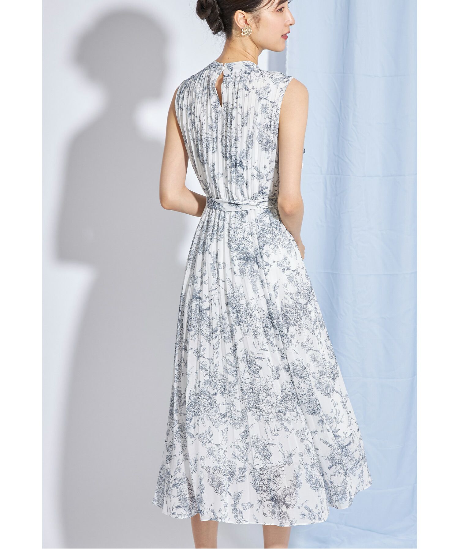 日本 tocco-closet - 波浪百褶綁帶雪紡洋裝-氣質杏