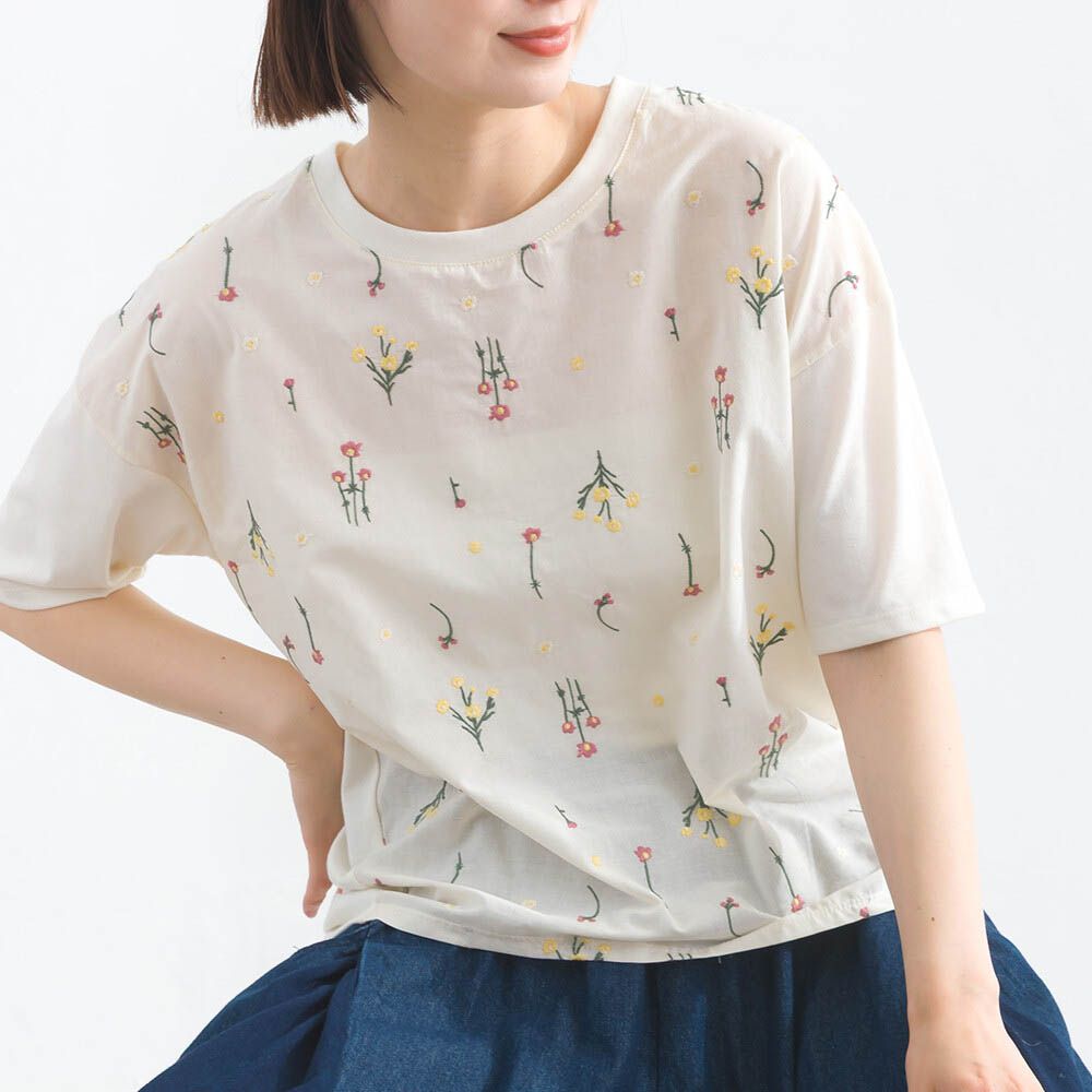 唯美刺繡舒適棉短袖上衣-花卉-米白