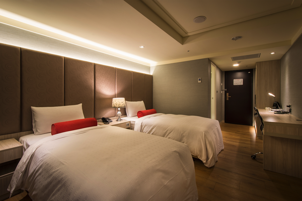 福爾摩沙聯盟-中旅酒店 ★ 入住台中精華地段