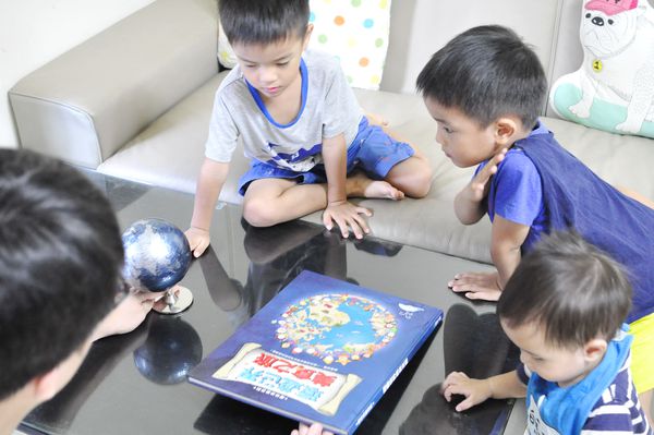 10理由讓你愛上動物！【閣林文創 】生命教育最佳入門書 / 環遊世界之旅 / 恐龍繪本♕大孩子一定要入手的暢銷套書！