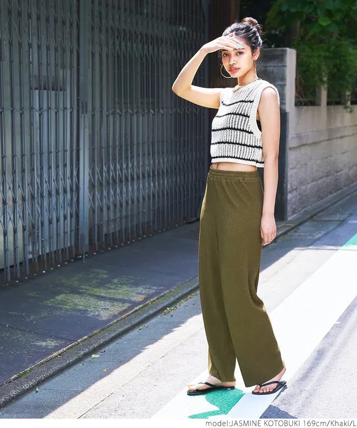 日本 COCA - [可剪裁]  百搭垂墜感彈性修身寬褲-卡其