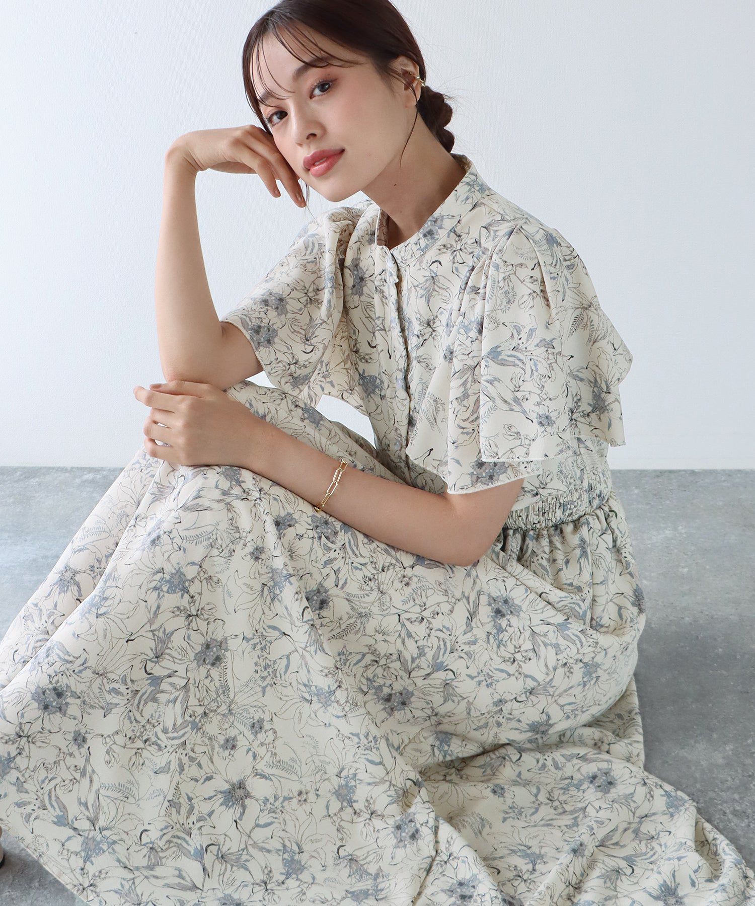 日本 BLUE EAST - 浪漫時光碎花雪紡短袖洋裝-寧靜花園-淺粉紫